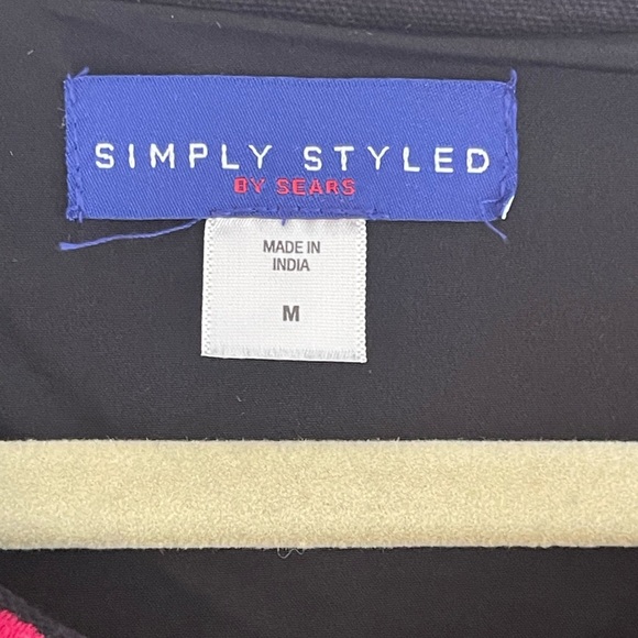 Simply Styled Black Jacket with Multicolor Embroidery - Picture 3 of 4